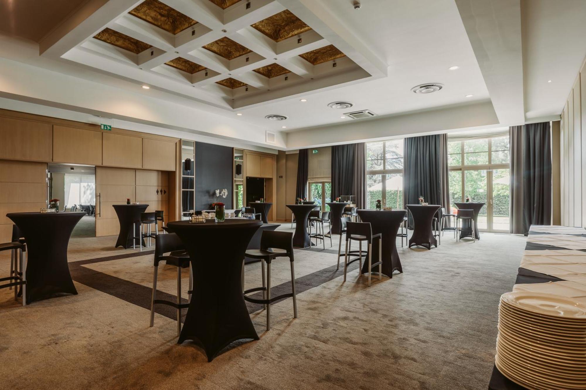 Serwir 4* Sint-Niklaas
