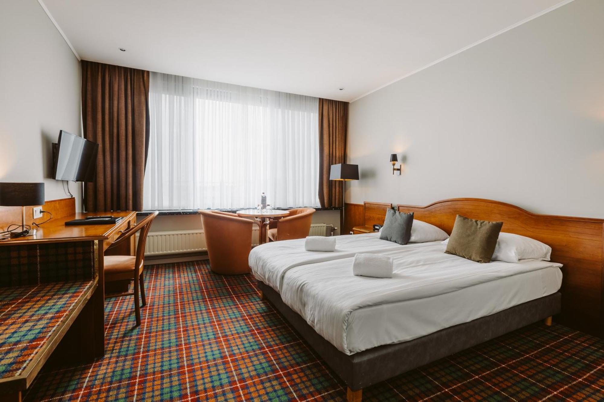 Serwir Hotel